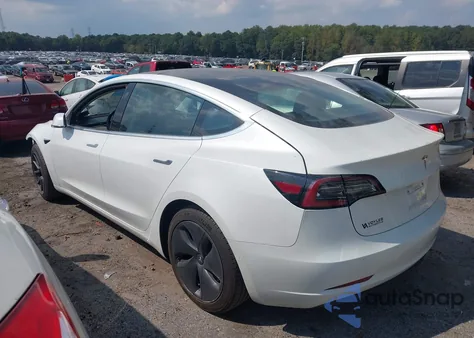 2019 Tesla Model 3 Long Range/Mid Range/Standard Range/Standard Range Plus z USA, uszkodzony, nr VIN 5YJ3E1EA8KF482825